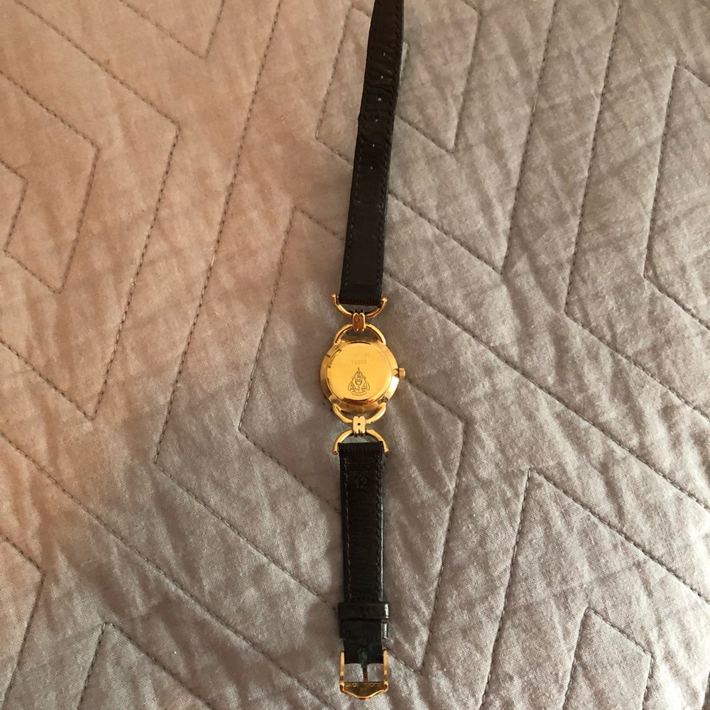 Womens Gucci watch - Picture 8 of 8